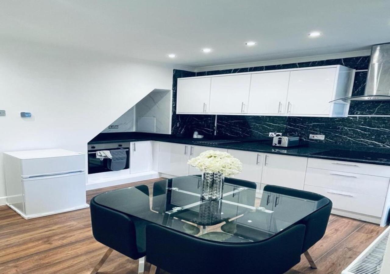 Swanscombe Luxury New Home מראה חיצוני תמונה